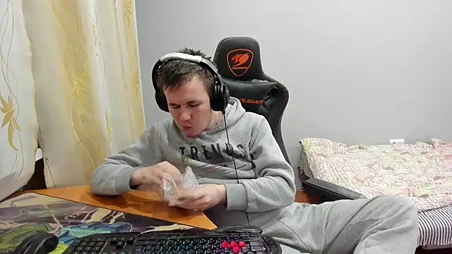 iliaskrislove webcam