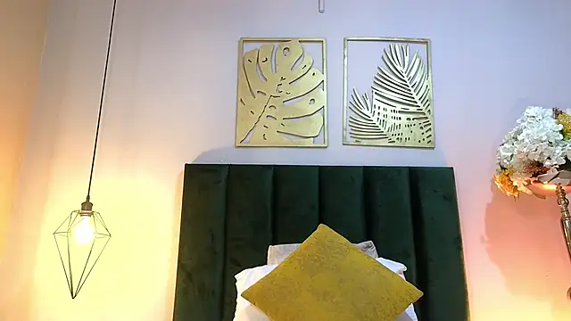 MiaHertz webcam stripchat model stream image