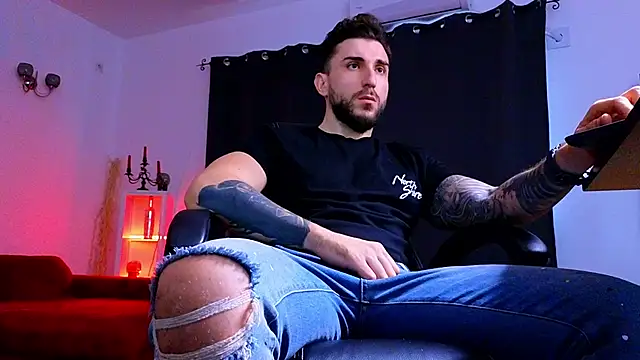 mightyaaron66 (M young) - 𖤐🔥 parTy Time ,House parTy  !  💨𖤐