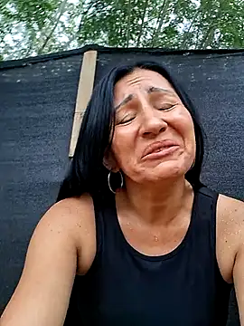 maturexxxnaughty (F milf) - They suck my pussy on Tick Show