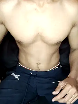 kisses-onmy-body webcam