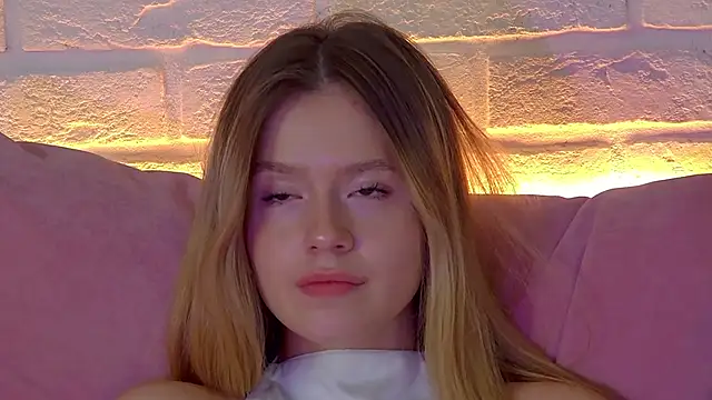 MilanaBalmain webcam