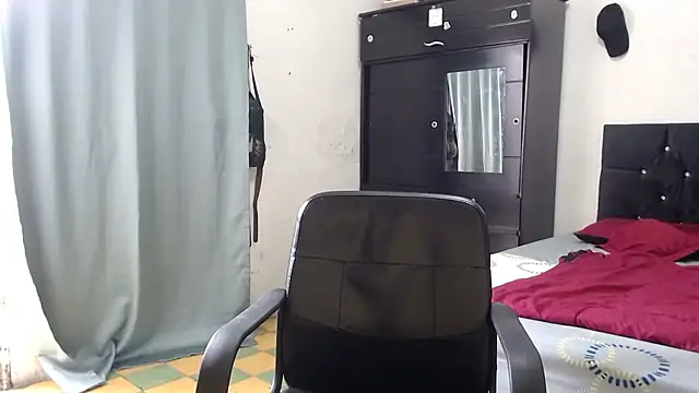 suckmydickbitch97 webcam