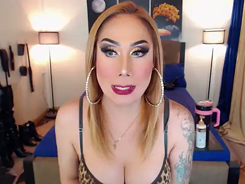 Allysonevanns webcam