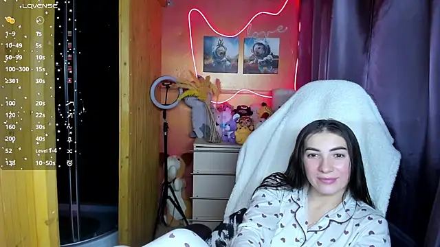 Fiery_Brunette_ webcam