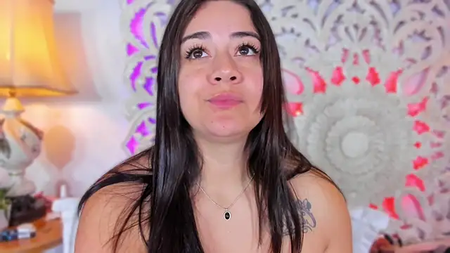 nahomi_sweett webcam