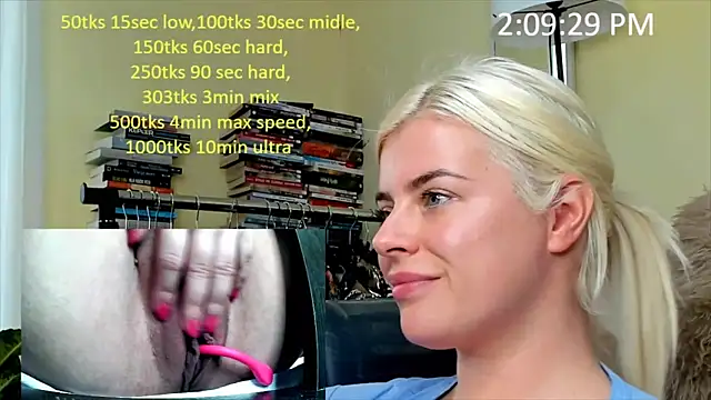 queenofthenighttt webcam