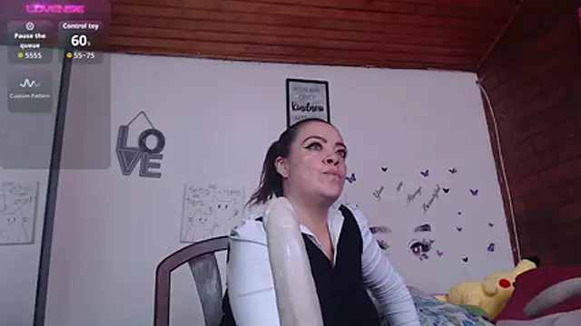 LIila28six webcam
