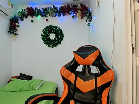 andrew_jonhes webcam