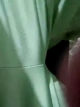 hornycharlie04 (M young) - Full Nude