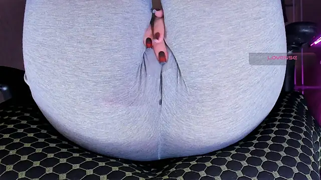 Cameltoe_squirt_inPants webcam