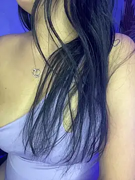 emmamilk6 - Emmamilk6's free webcam - UK Sex Cams