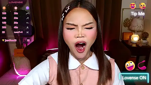 _TransGoddessAthena_ webcam