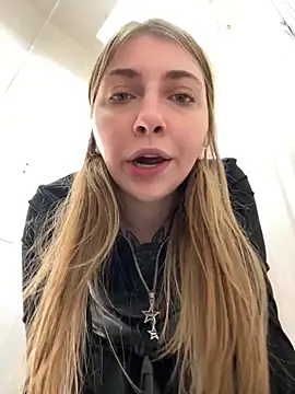 Sunny___Bunny webcam