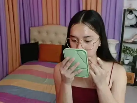 SeductiveAppleTS webcam