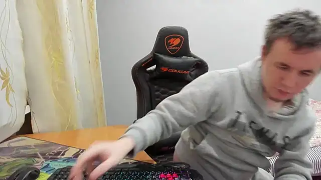 iliaskrislove webcam