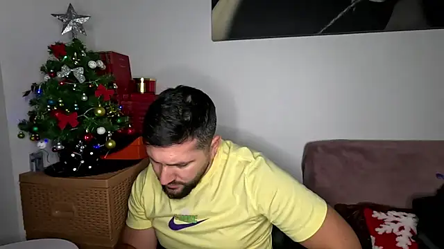 Gold_Alpha_Boy webcam