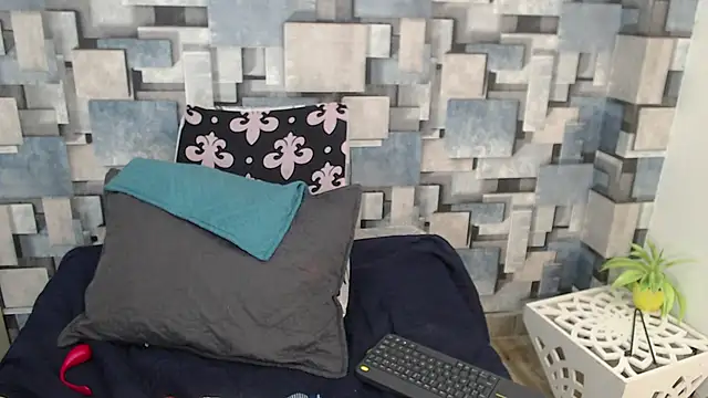 angel_dthroatt webcam