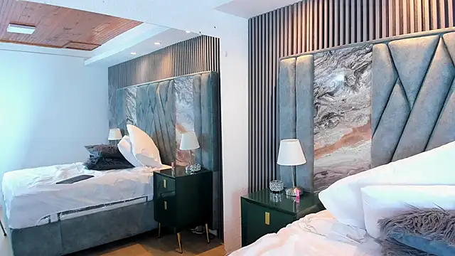 charlott_divine webcam