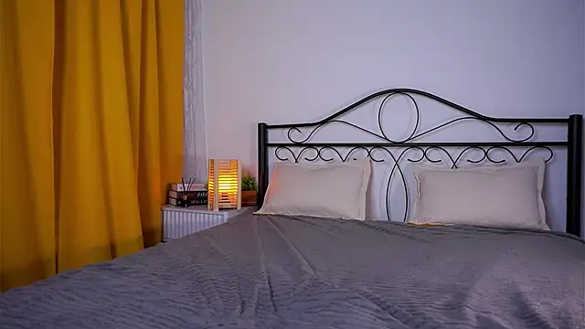 VeronaCritchlow webcam