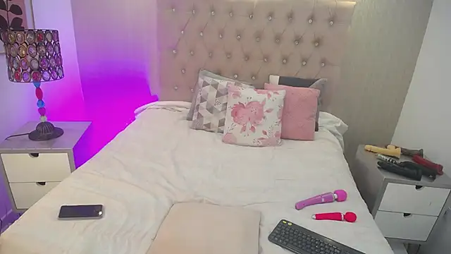 VeronicaBlake webcam