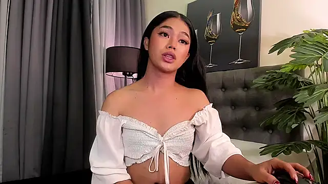 AsianHugecockAnna webcam