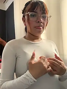 angie_rousse_ webcam