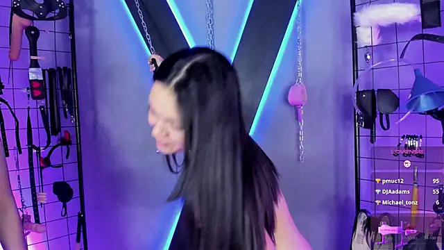 MissKara_Ariana_bdsm webcam