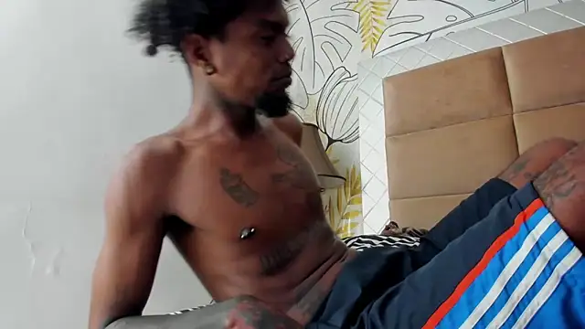 bigblackhotx1 webcam