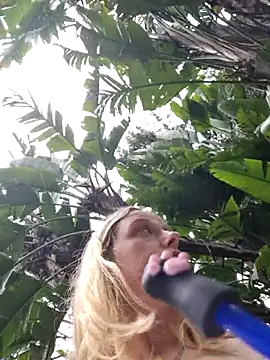 Public_Katrisha live cam