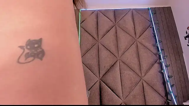 SabrinaSpell_ webcam