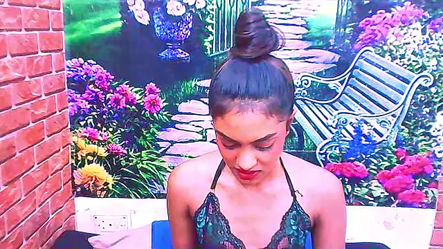 IndianPretty1 webcam