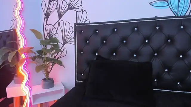 Sweet_Ariadna_ webcam