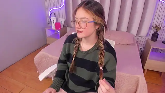 SamanthaPeachss webcam