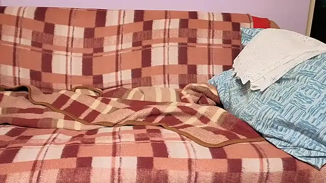 cumloverboyxx69 - Cumloverboyxx69's free webcam - UK Sex Cams