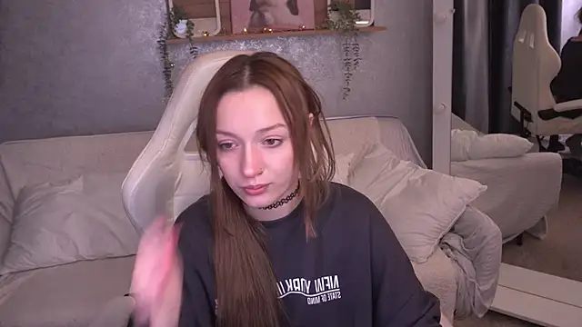 FoxyMayy webcam stripchat model stream image