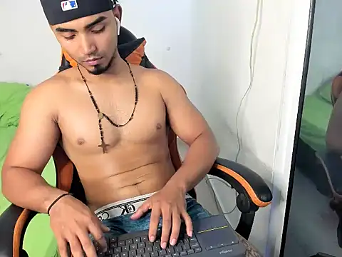 andrew_jonhes webcam