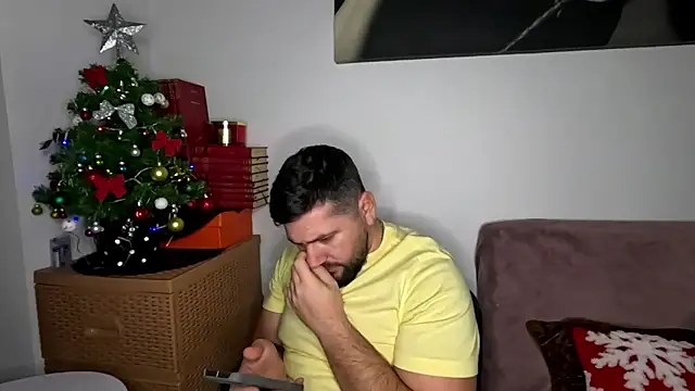 Gold_Alpha_Boy webcam