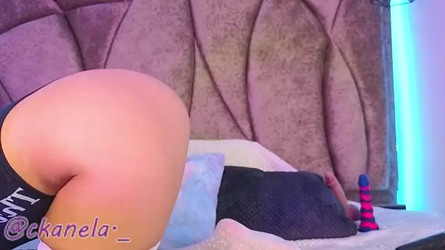 Kanela_miller_ webcam