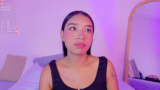 MissPocahontass webcam