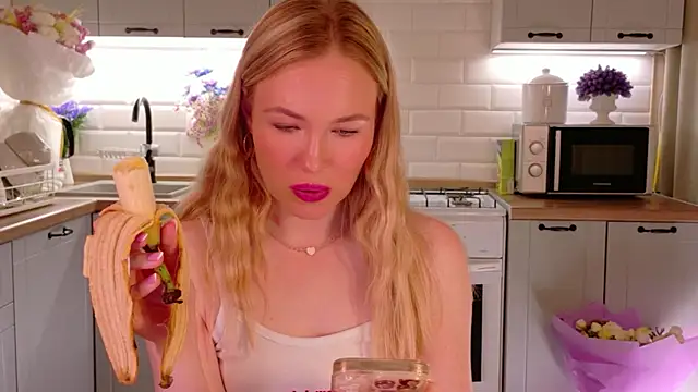 veronika_mitchel - Veronika_Mitchel's free webcam - UK Sex Cams