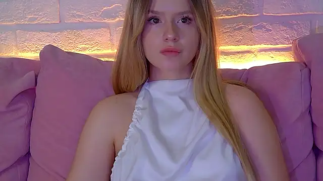 MilanaBalmain webcam