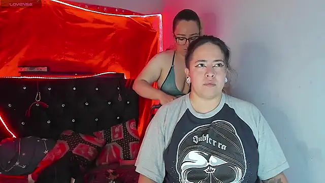 katieeandsharonn webcam