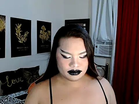 TSbrianaHugeCock webcam