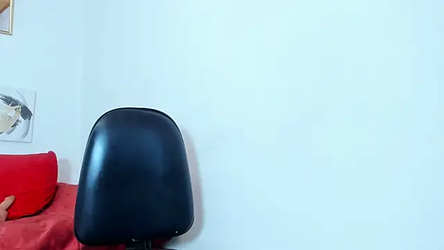 yasmin_goldenst webcam