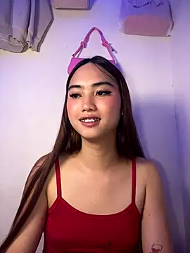 Kiah_Wyatt live cam screenshot tranny on VideoChat.work — Live Cam Directory