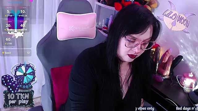 LiloMoon69 webcam