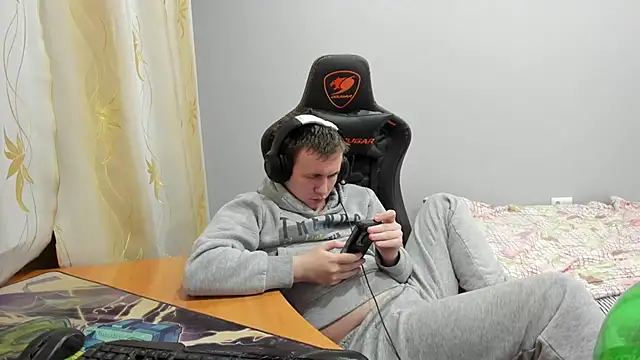 iliaskrislove webcam