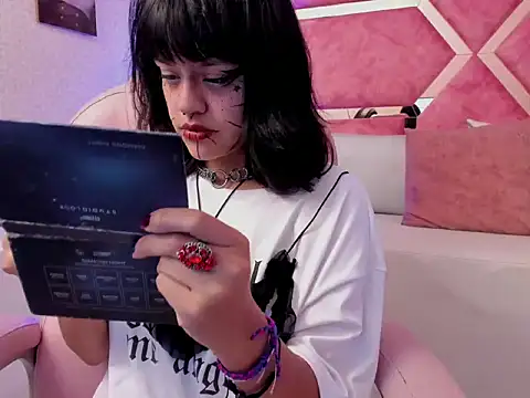 Nahemont_Sadish webcam