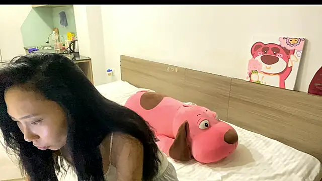 LizParadiz webcam